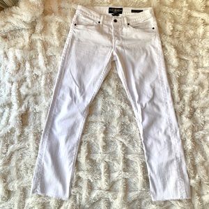 Lucky Brand- Sienna Tomboy Crop jeans